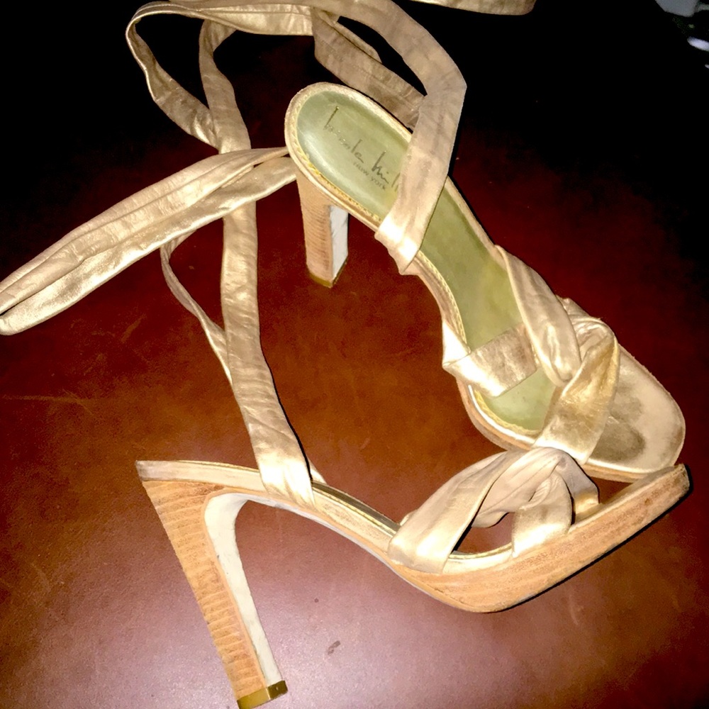 LACE UP HEELS